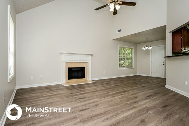 Photo - 55 Manderly Way