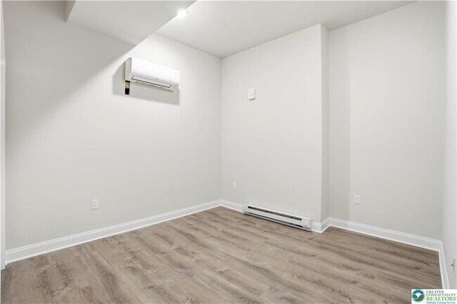 Photo - 109 S Centre St Unit 4