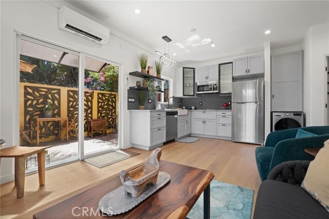 Photo - 2258 Helios Dr