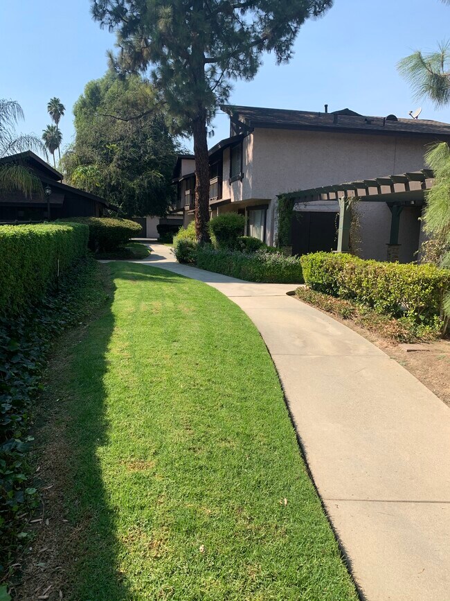 Photo - 7560 Corbin Ave