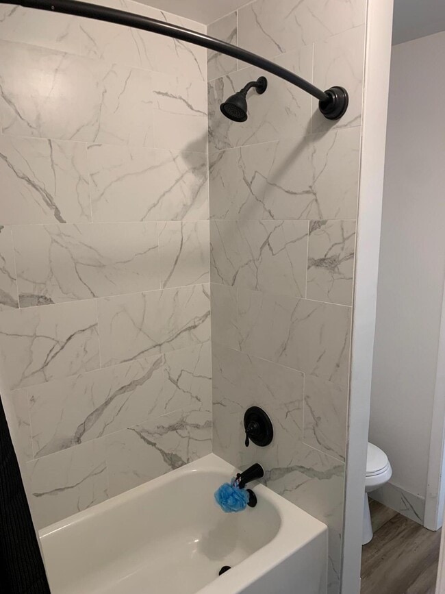 Photo - 239 SW 3rd St