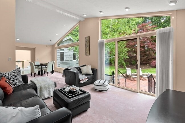 Photo - 32 Countryside Rd