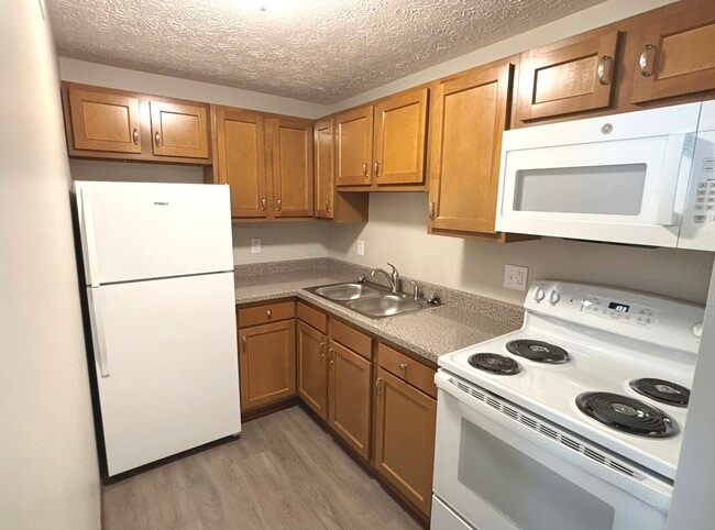 Building Photo - 225 Hillview Ln Unit 203