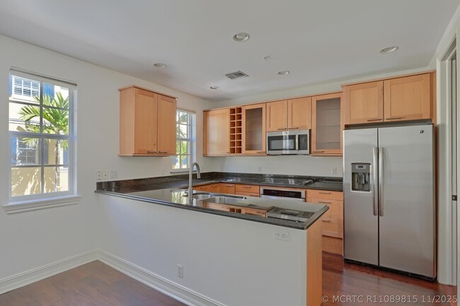 343 Flamingo Dr