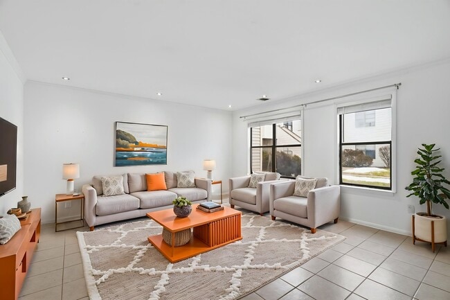 Building Photo - 41 Coriander Way Unit 41