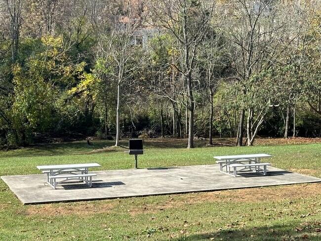 Reserve at Third Creek Apartments
