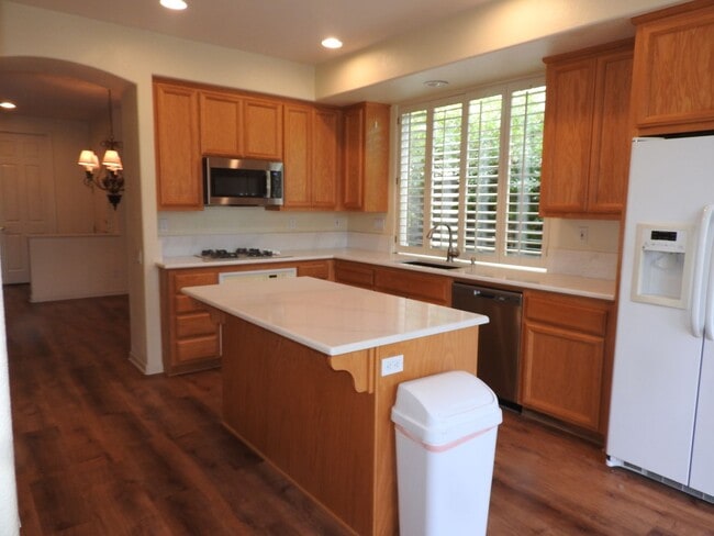 Photo - Beautiful Serrano Home - Single Story!