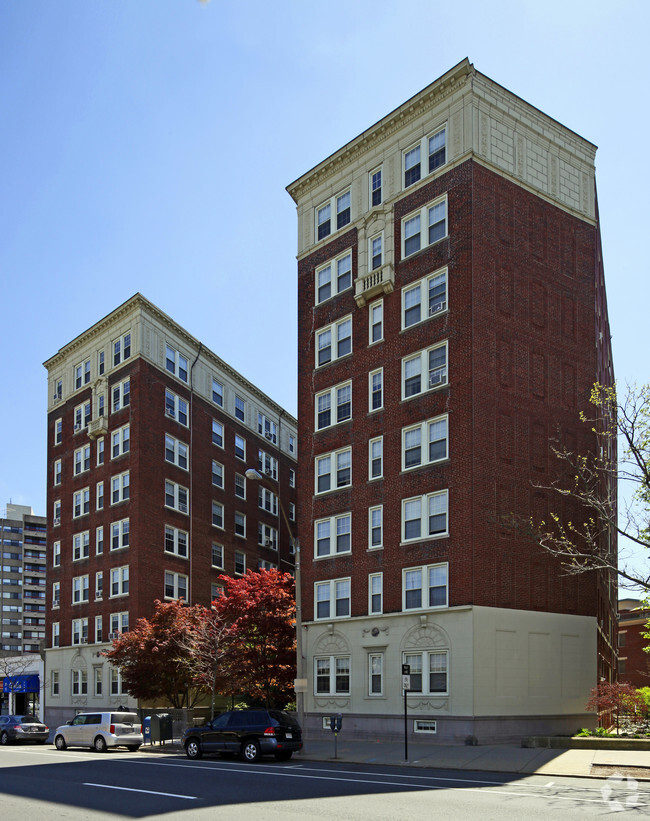 Building Photo - The Regent Apartments