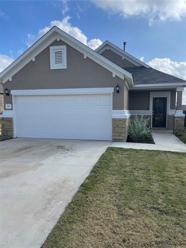 Building Photo - Perfect 3-Bedroom Home Available for Rent in Buda