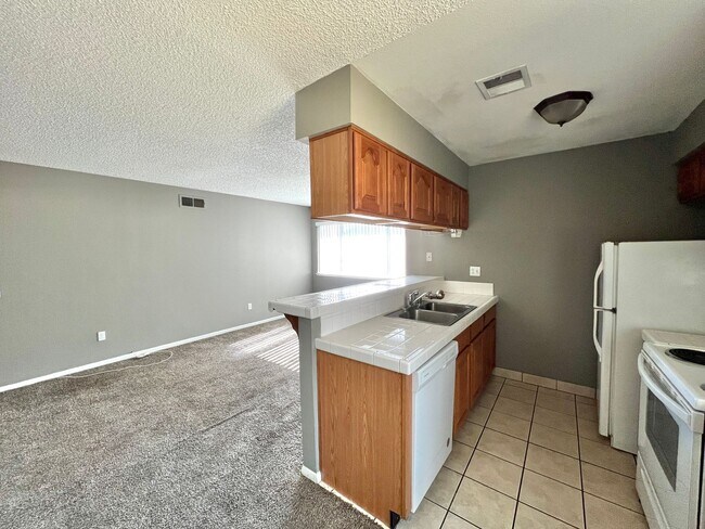 Photo - Indian Creek Villas, Unfurnished, Long Term Unidad 4