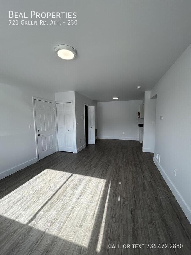 Photo - 721 Green Rd Unidad 230