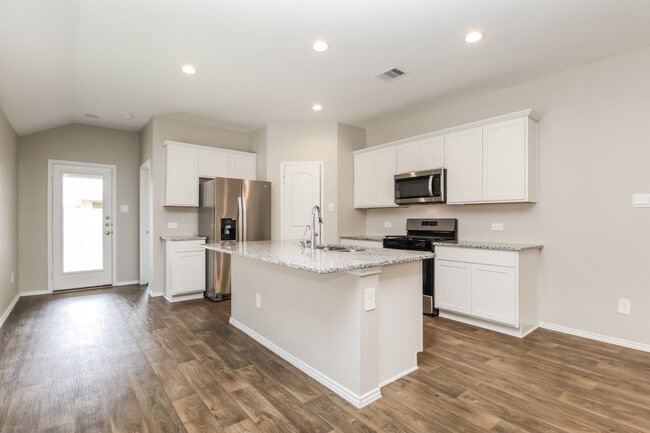 Building Photo - 9913 Gln Brk Ln