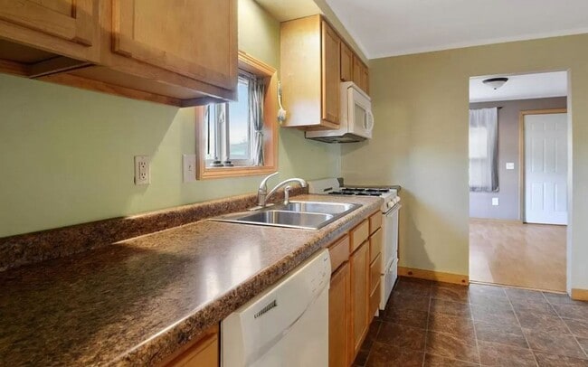 Photo - 710 E Park St