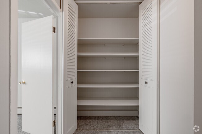 Almacenamiento de 1BR, 1BA