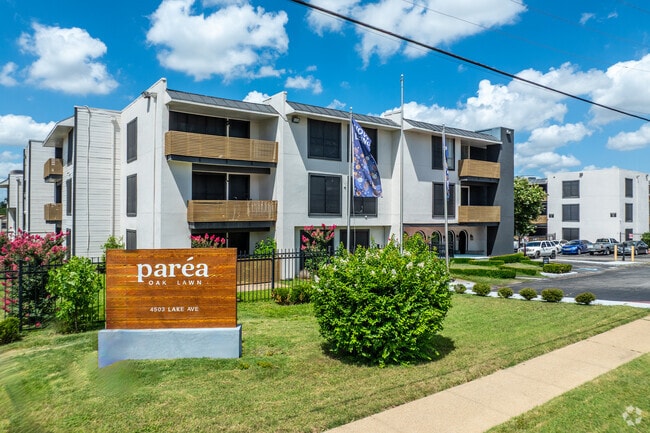 Parea Oak Lawn