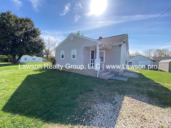 One Level Living with Nice Yard - One Level Living with Nice Yard House