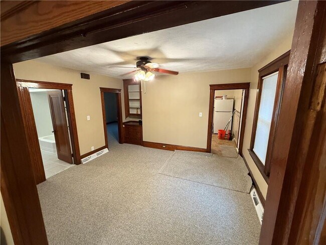 Photo - 1 Drolet Ave