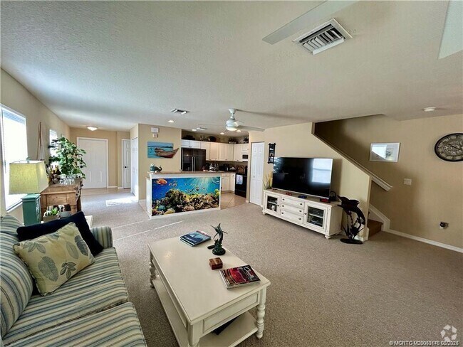 Building Photo - 2813 SE Birmingham Dr Rental