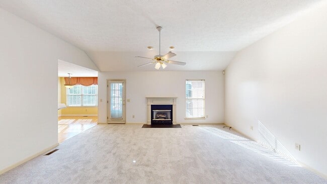 Photo - Spacious and beautiful Hendersonville home