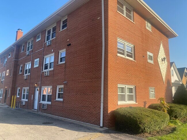 Photo - 3553 N Neenah Ave Unidad 201