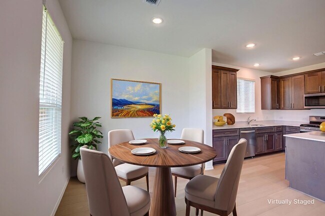 Photo - 1426 Tramore Wy