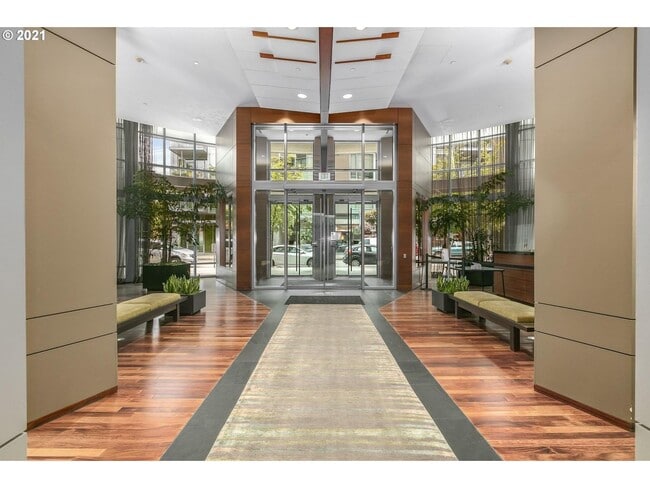 Photo - All Inclusive Fully Furnished Corner Studio Unit on SW Waterfront Steps to OHSU!