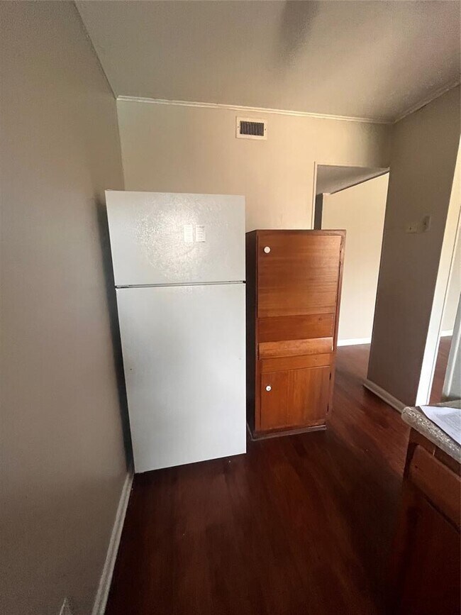 Photo - 3304 Red River St Unidad 103