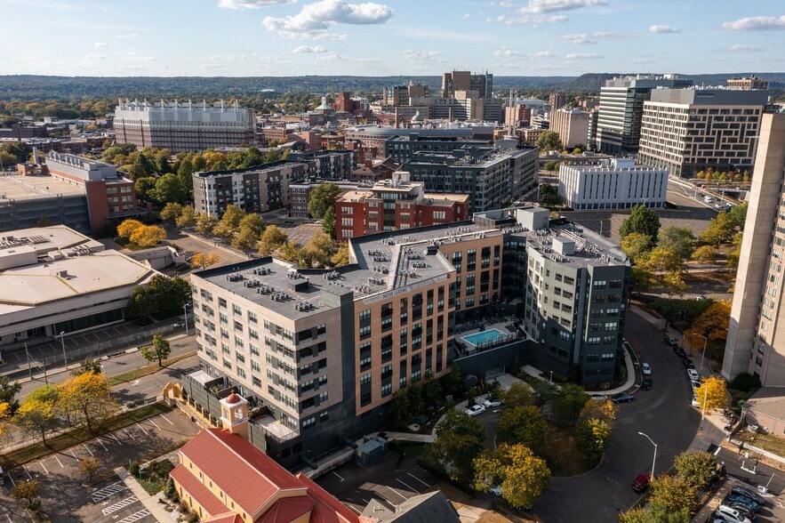 View Overlooking Pierpont & Yale School of Medicine