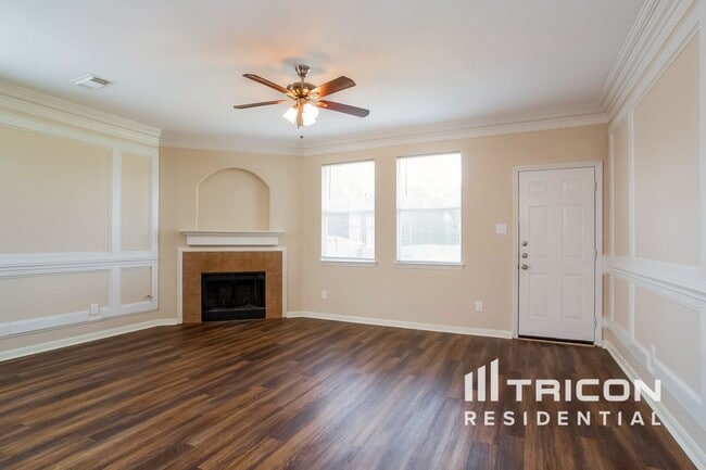 Photo - 32331 Hunter Park Ct
