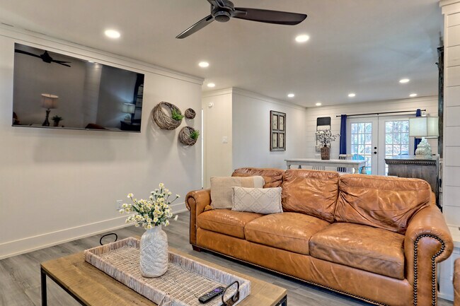 Photo - 3455 Hwy 441