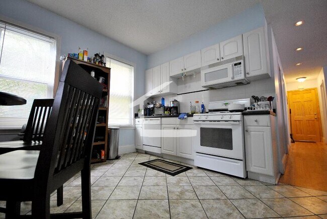 Photo - 9 Harvard Ter Unit 1