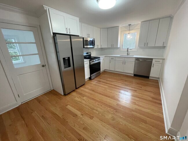 Photo - 471 Marlborough Terrace Unit 1