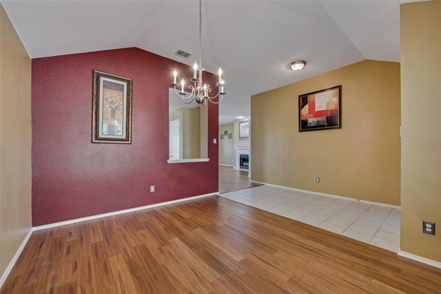 Photo - 315 Red Oak Ct