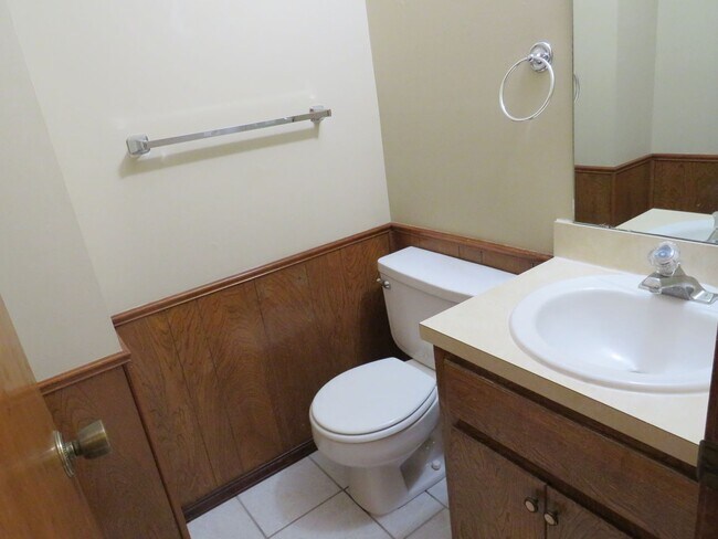 Photo - 108 NE 48th St