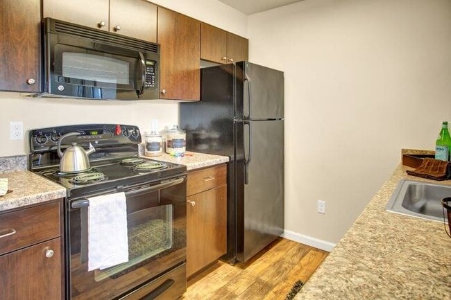 Photo - Trax at DuPont Station Apartments