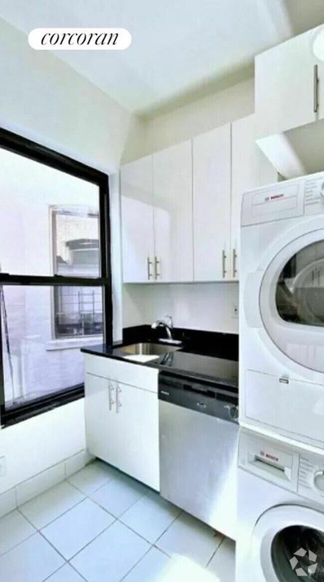 Building Photo - 1838 7th Ave Rental
