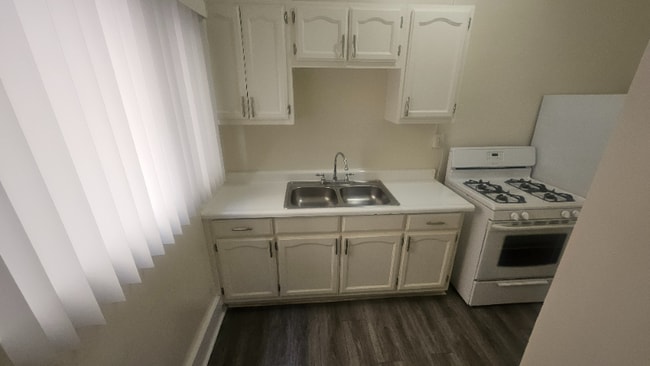 Photo - 2850 Francis Ave Unit 11