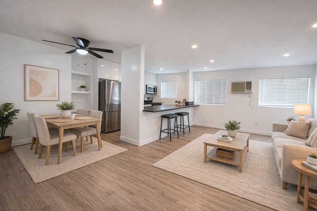 Photo - 6556 Lamirada Ave