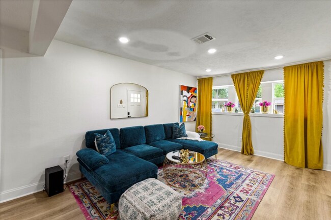 Photo - 5751 Firenza Dr