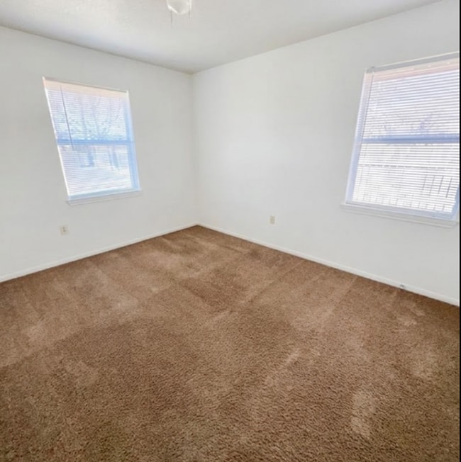 Photo - 106 Horseshoe Dr Unit B