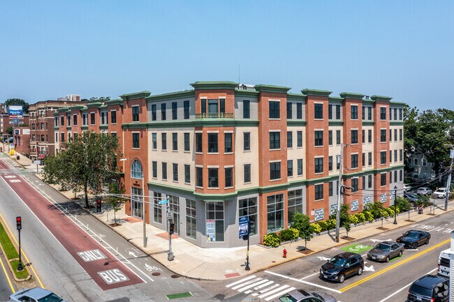 Exterior - 321 Broadway