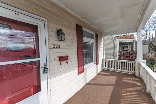 Photo - 223 E Pennview Ave