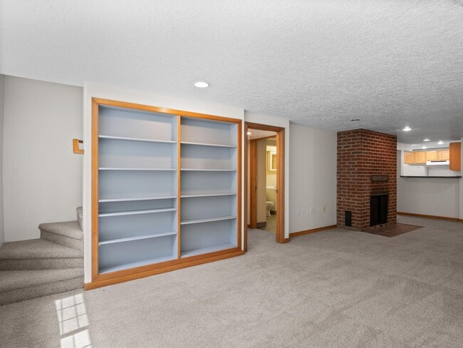 Photo - 758 SE Lambert Cir