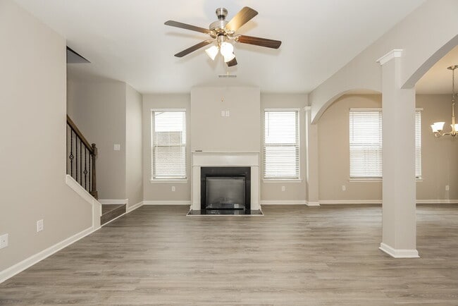 Photo - 5671 Rhine River Rd