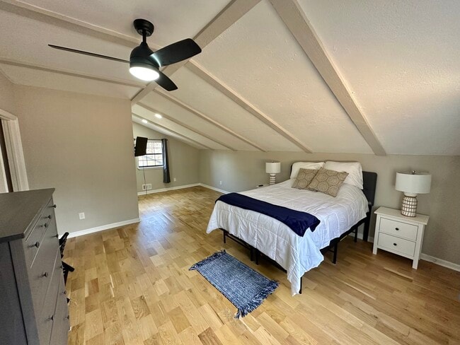 Photo - 348 Cozy Cove Hollow