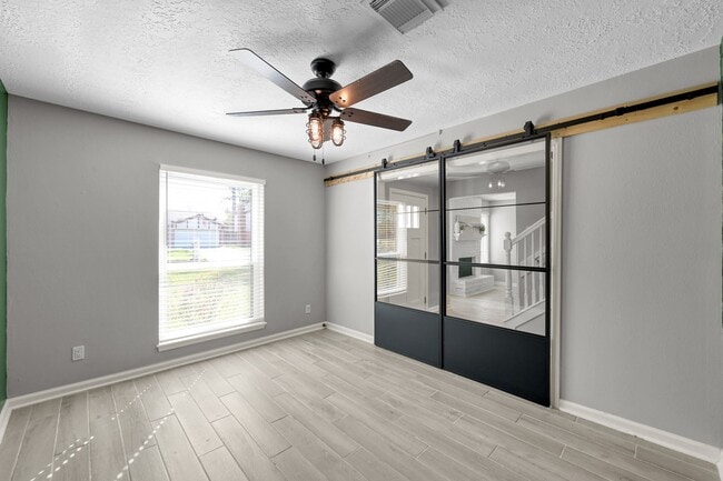 Photo - 8226 Autumn Willow Dr