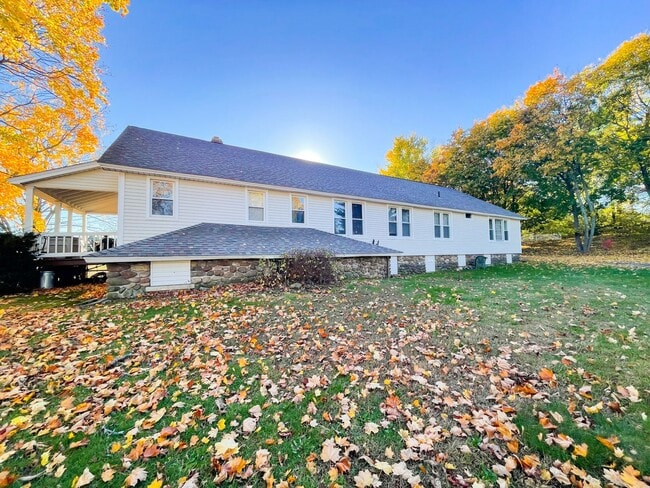 Photo - Get $250 off First Month Rent