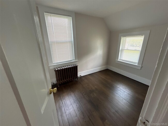 Photo - 5-5 Millerton Green Cir