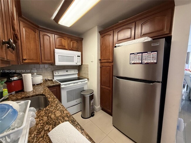 Photo - 495 NW 72nd Ave Unit 211