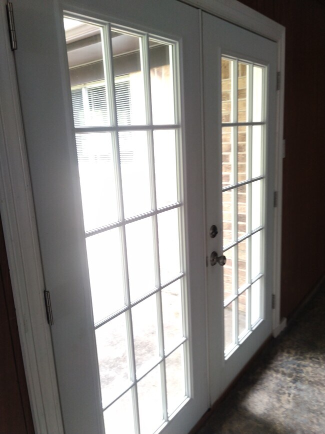 French doors to back patio - 11446 Olive Rd
